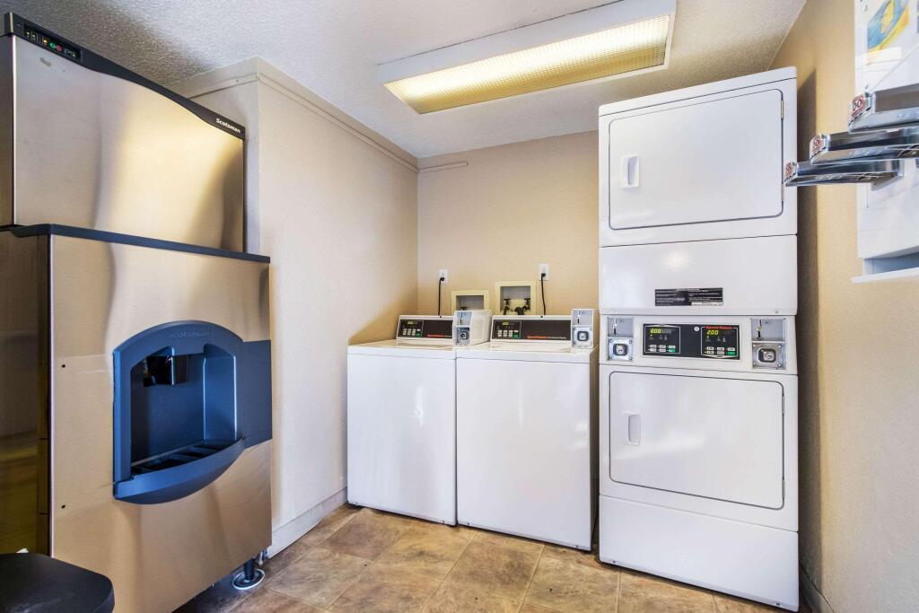 hotel image 16