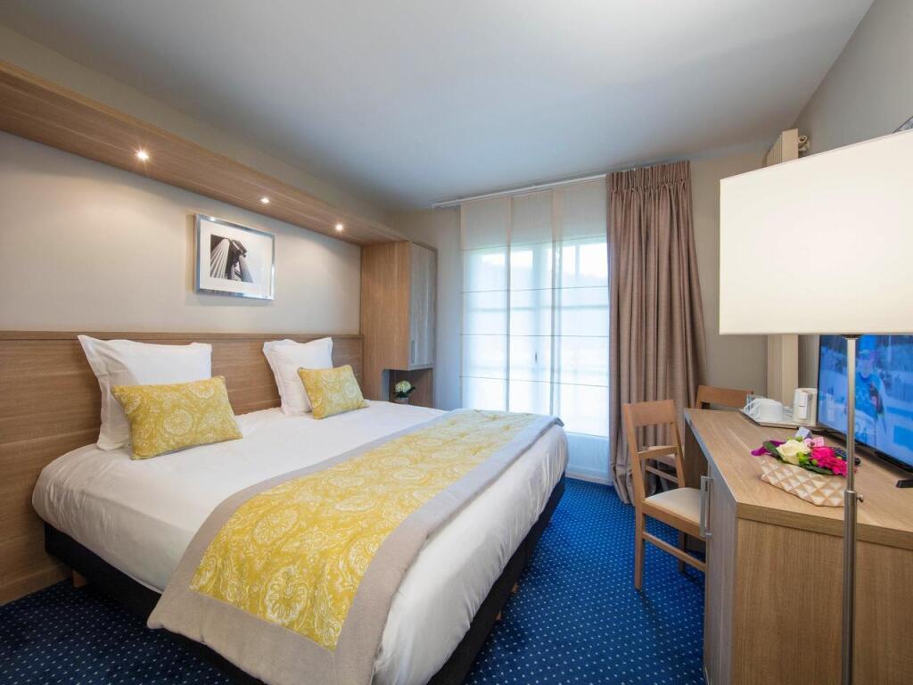 hotel image 10