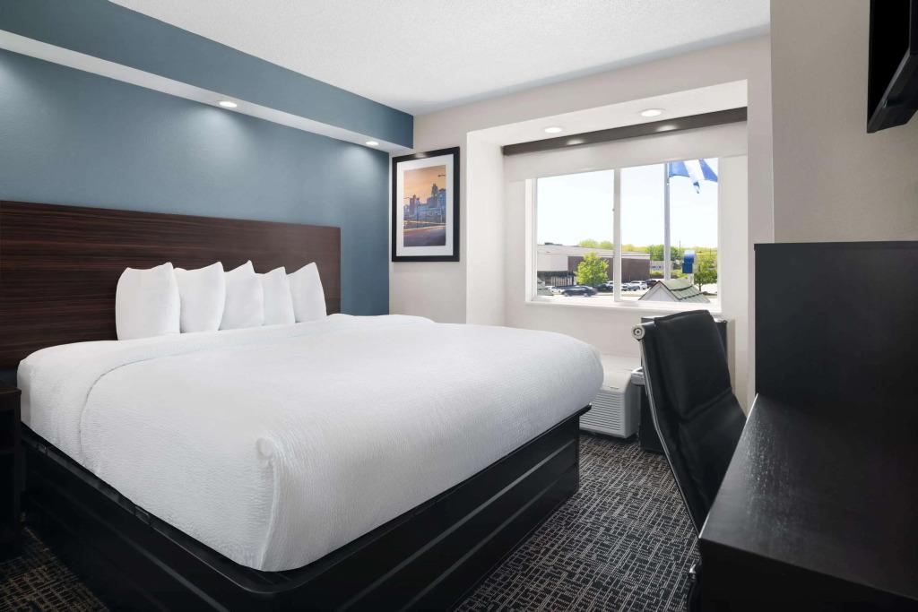 hotel image 13