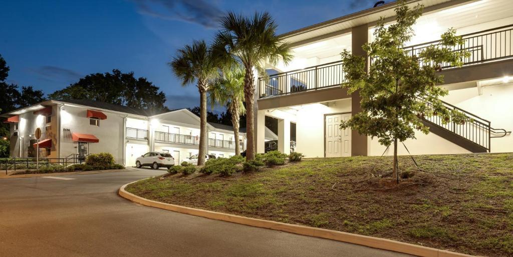 hotel image 10