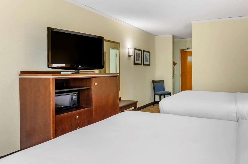 hotel image 1300