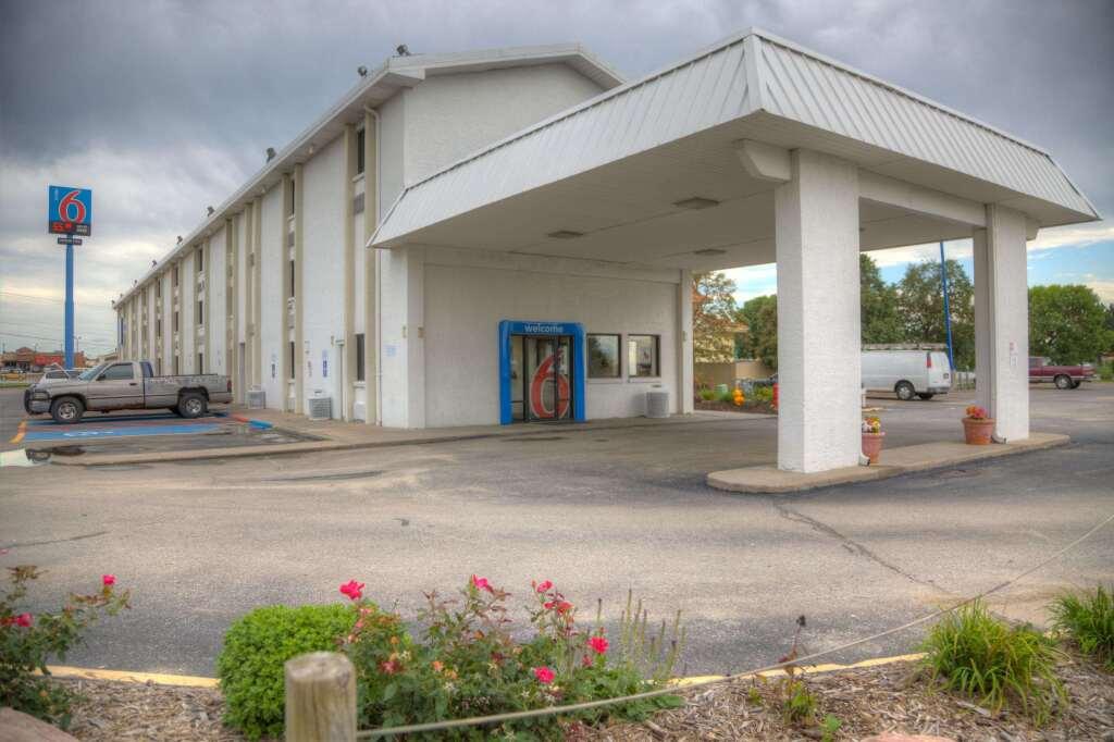 hotel image 10