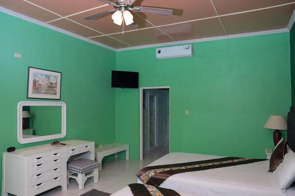 hotel image 16