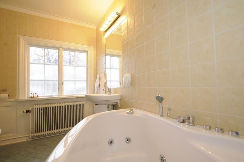 hotel image 10