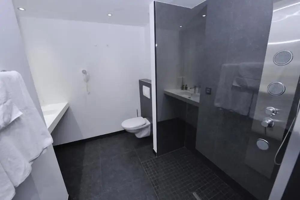 hotel image 8