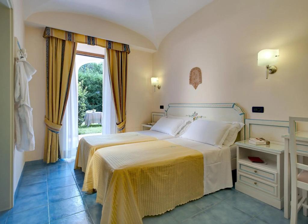 hotel image 12