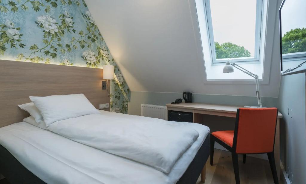 hotel image 16