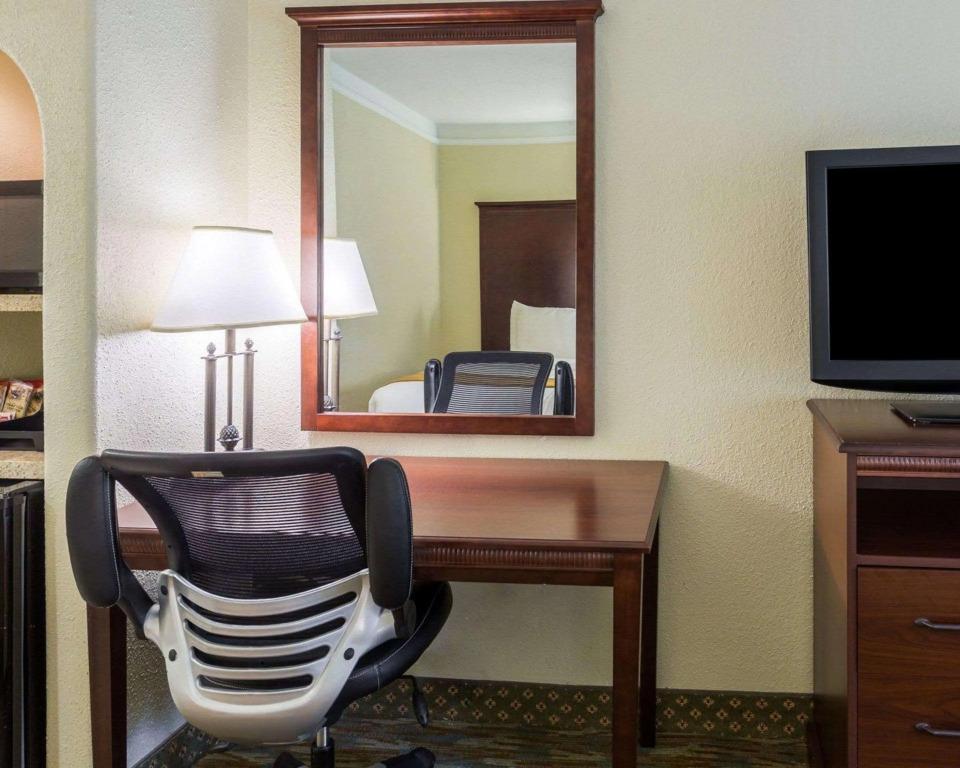 hotel image 16