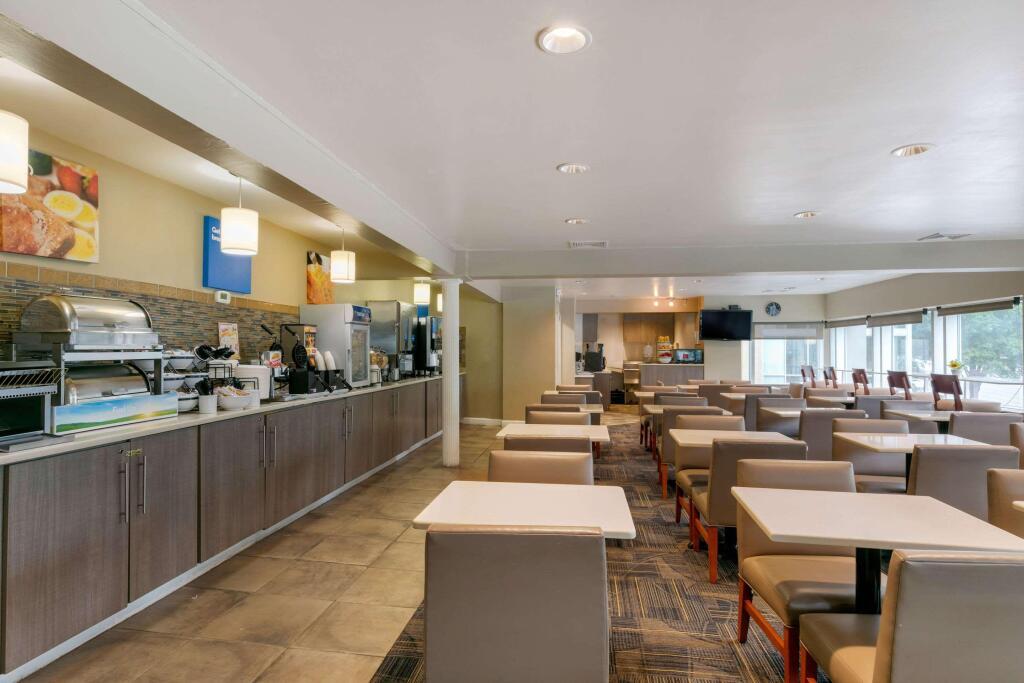hotel image 13