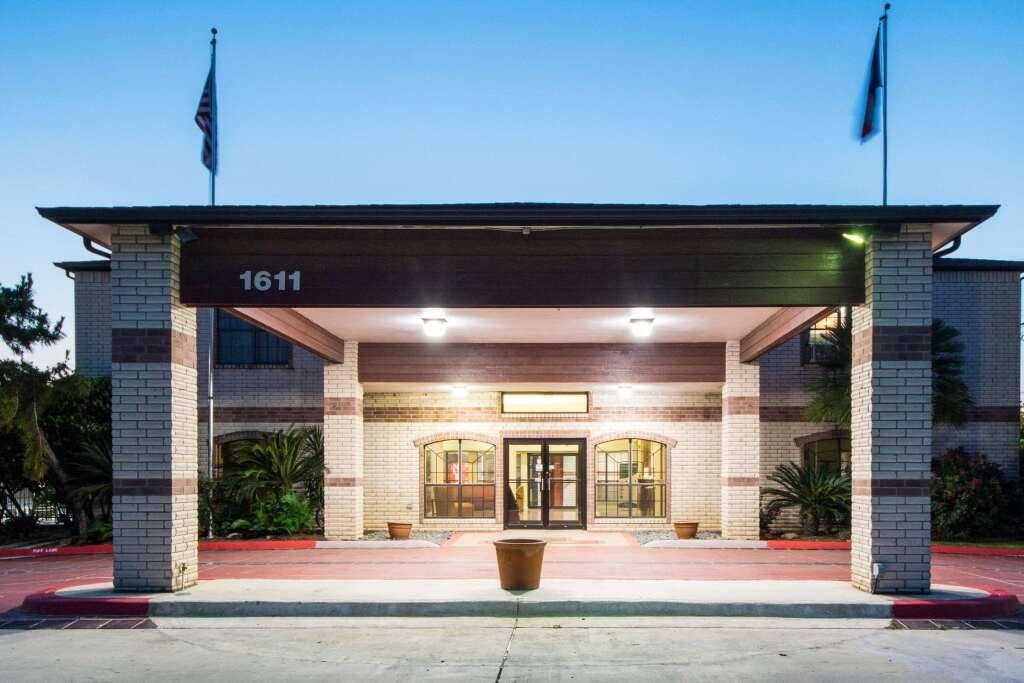 hotel image 8