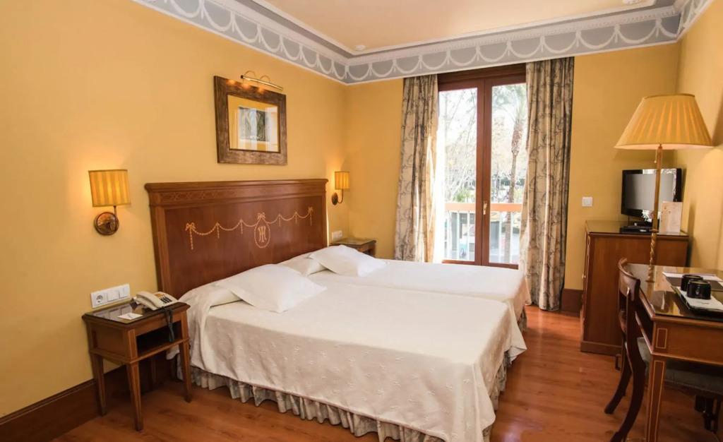 hotel image 13