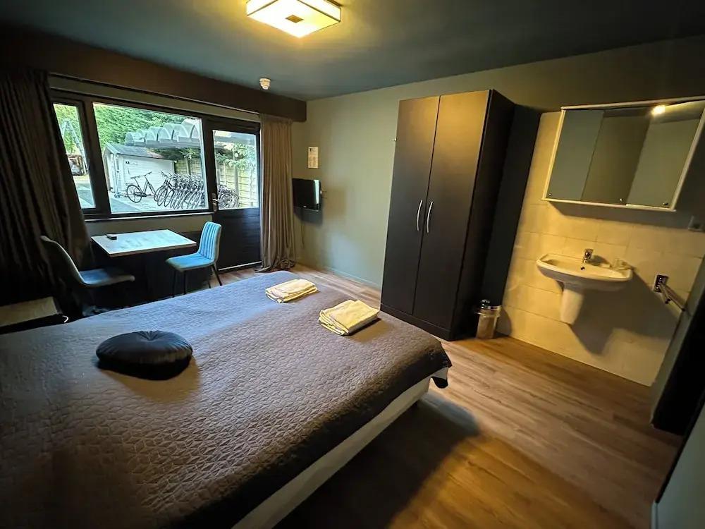 hotel image 9