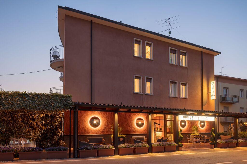hotel image 16