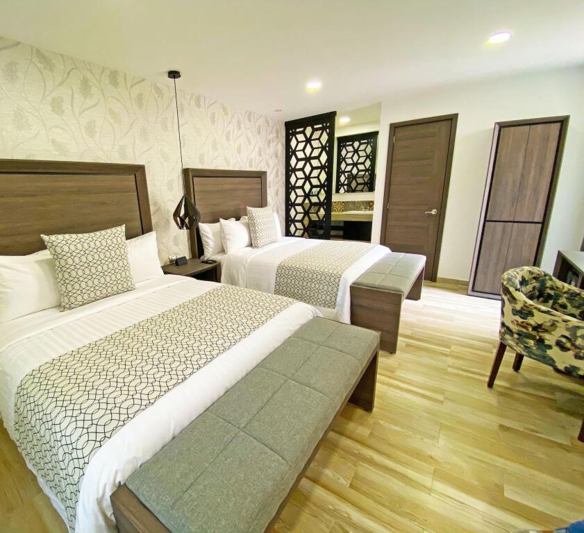 hotel image 12