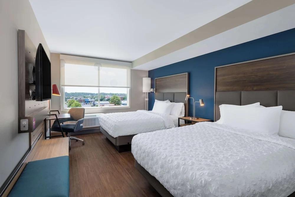 hotel image 13