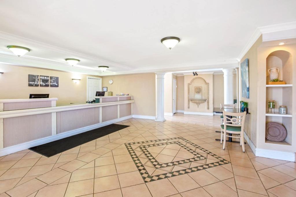 hotel image 16