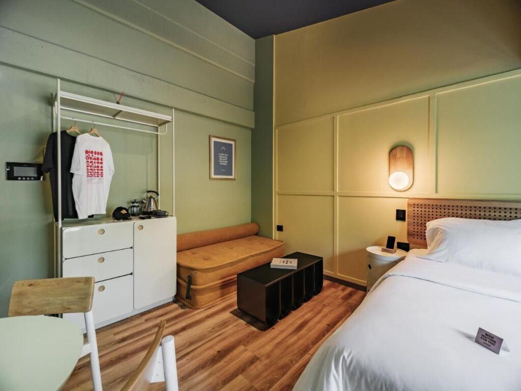 hotel image 16