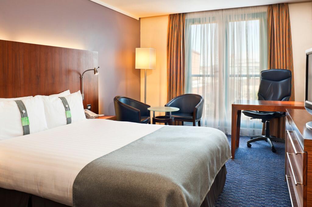 hotel image 13