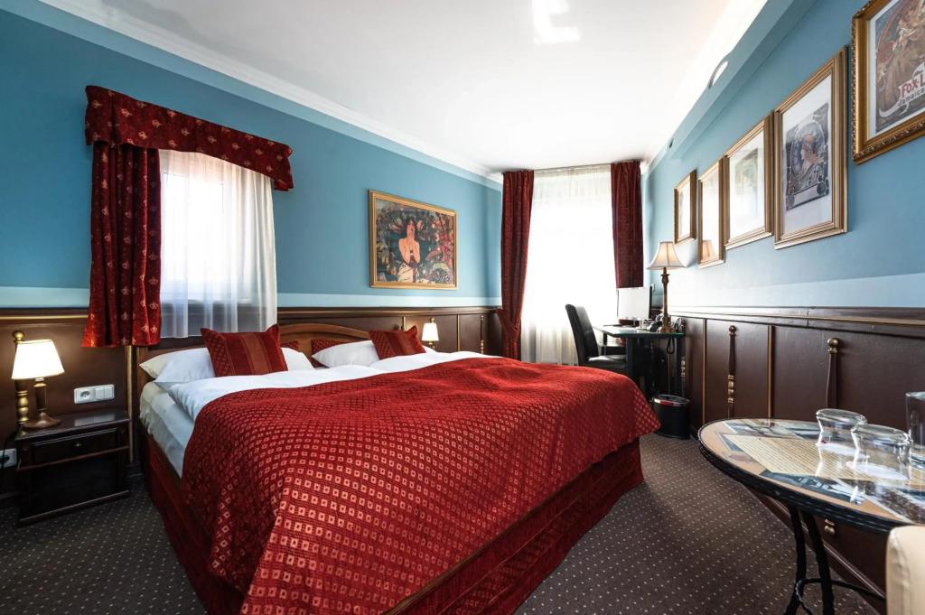 hotel image 12