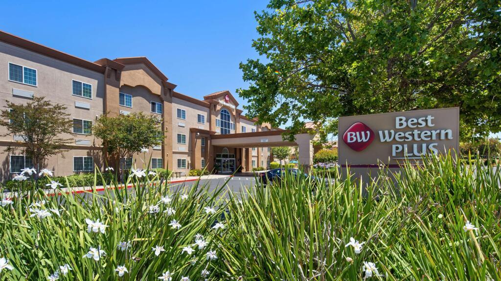 hotel image 12