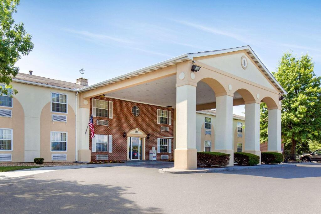 hotel image 8