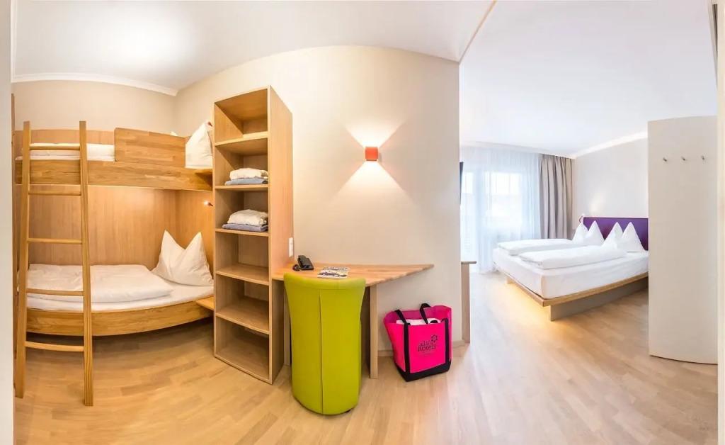 hotel image 12