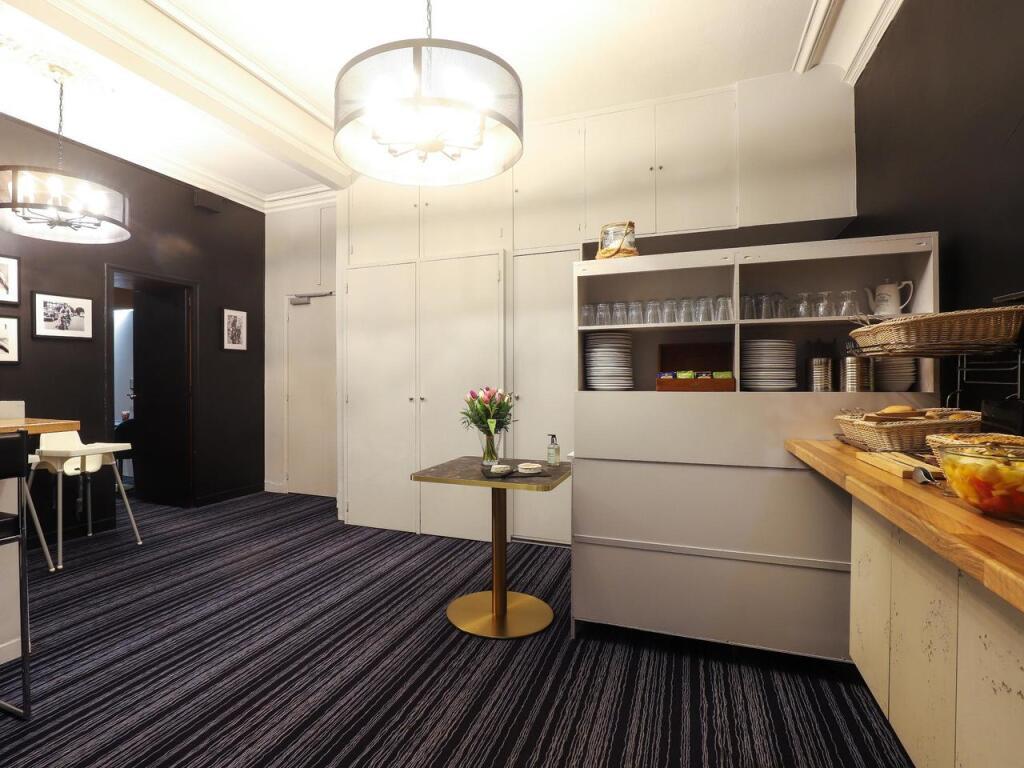 hotel image 13