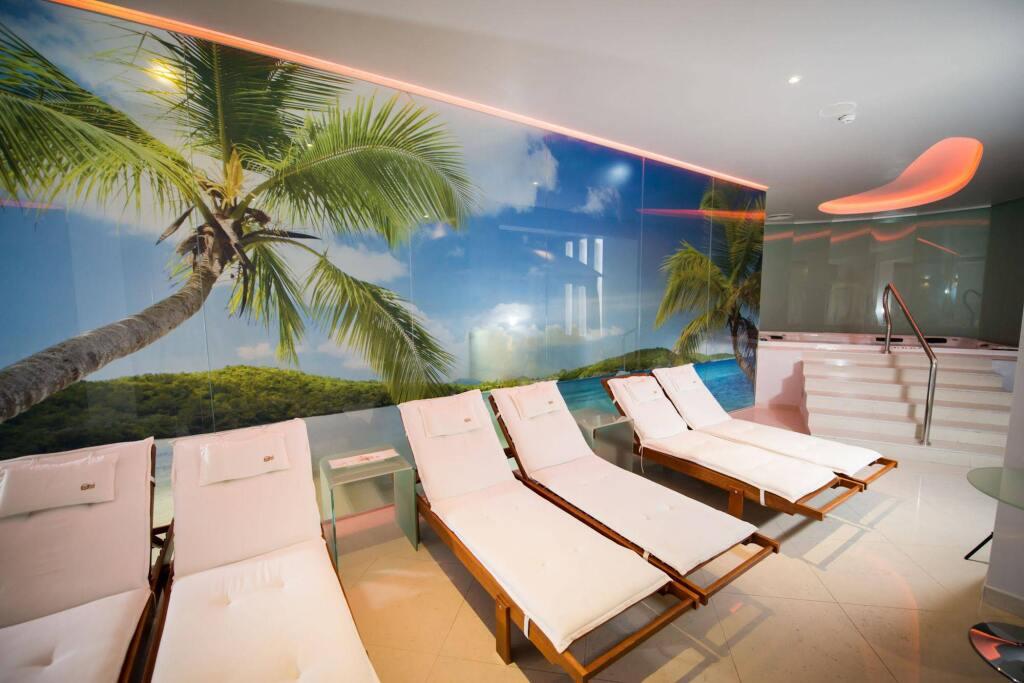 hotel image 10