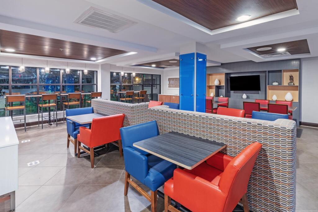 hotel image 10