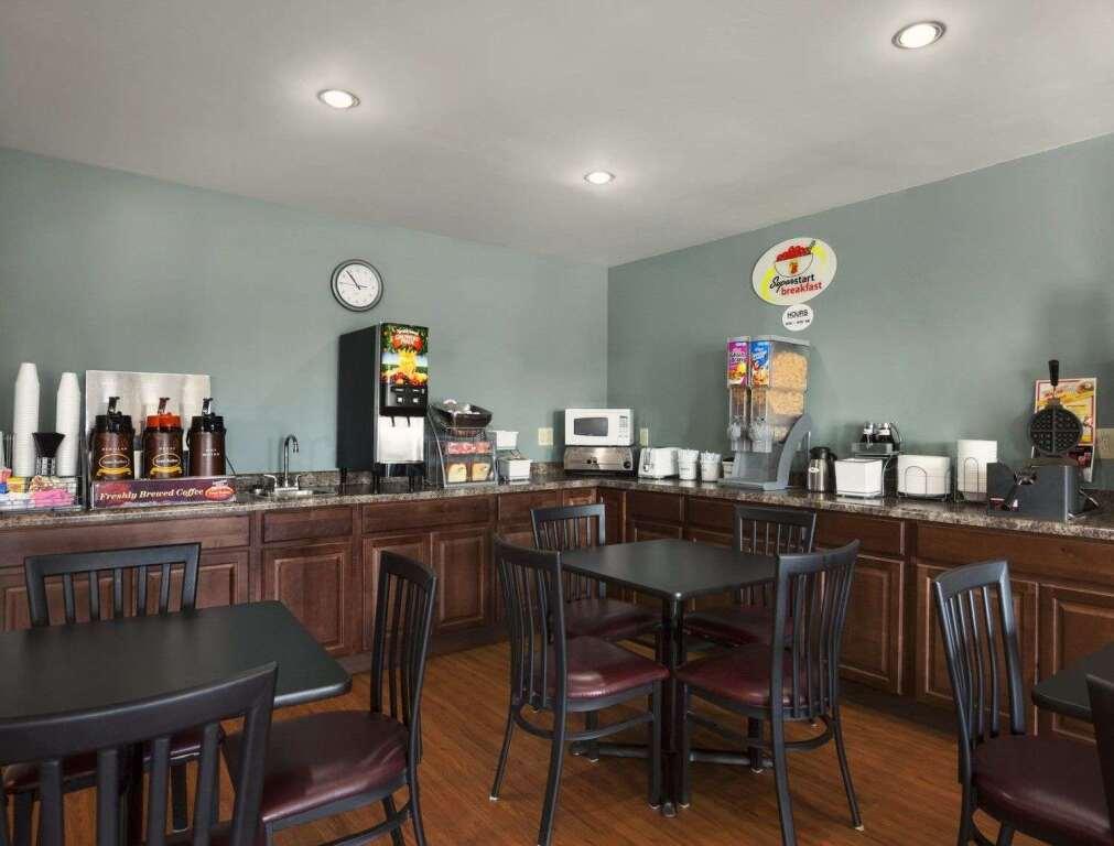 hotel image 11