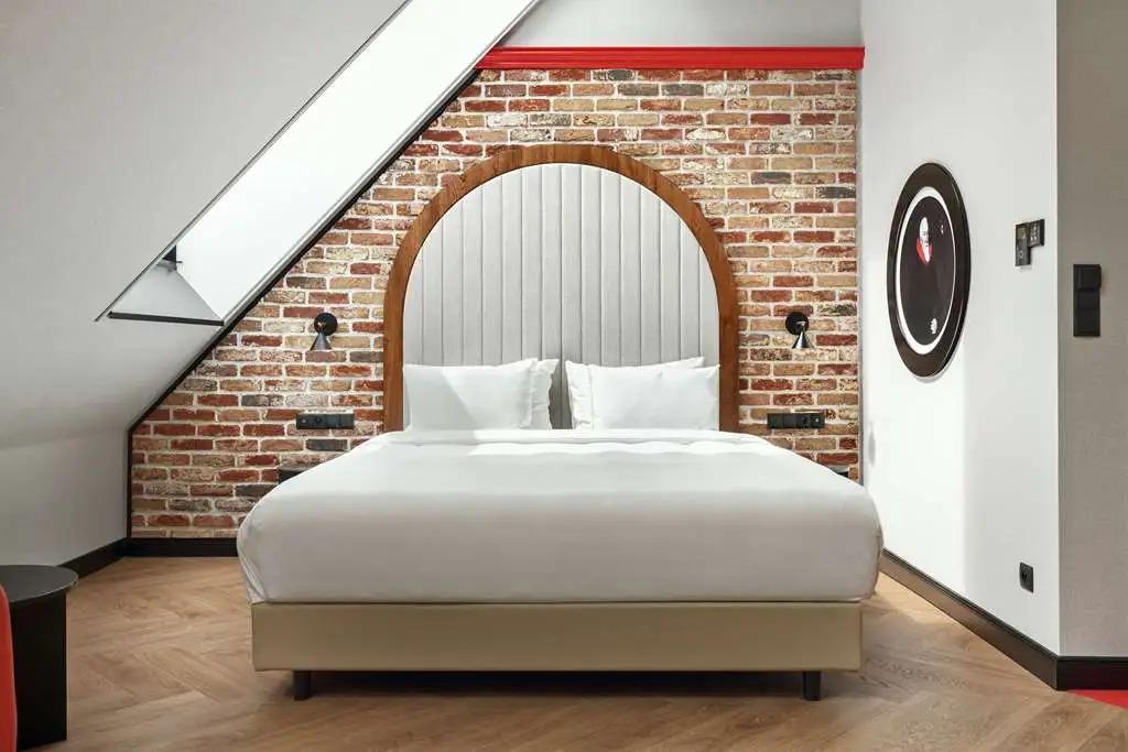 hotel image 13
