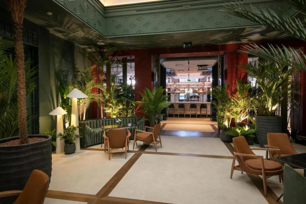 hotel image 10