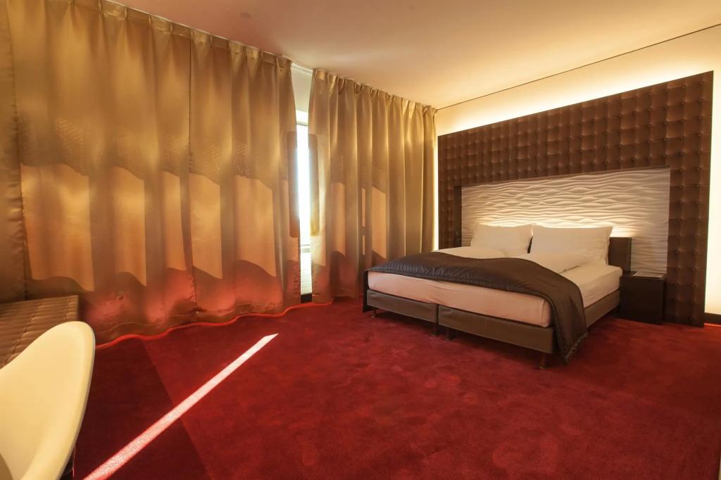 hotel image 13