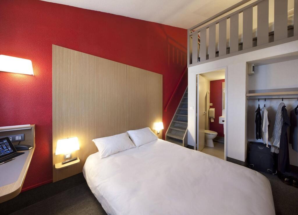 hotel image 13