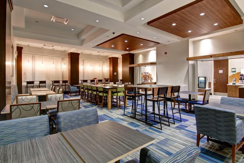 hotel image 16