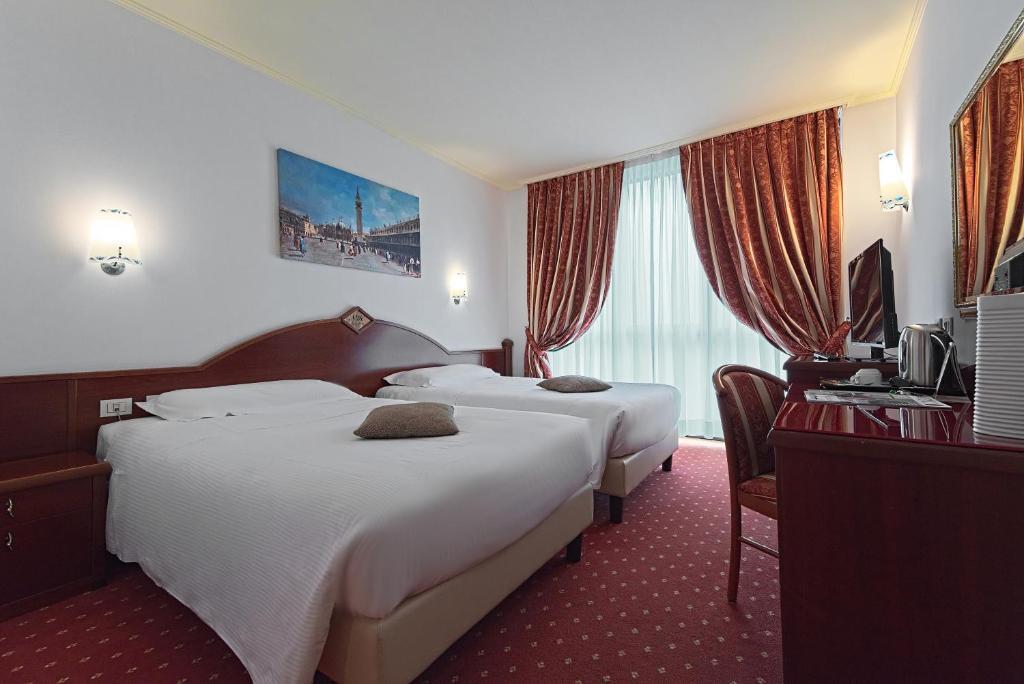 hotel image 9