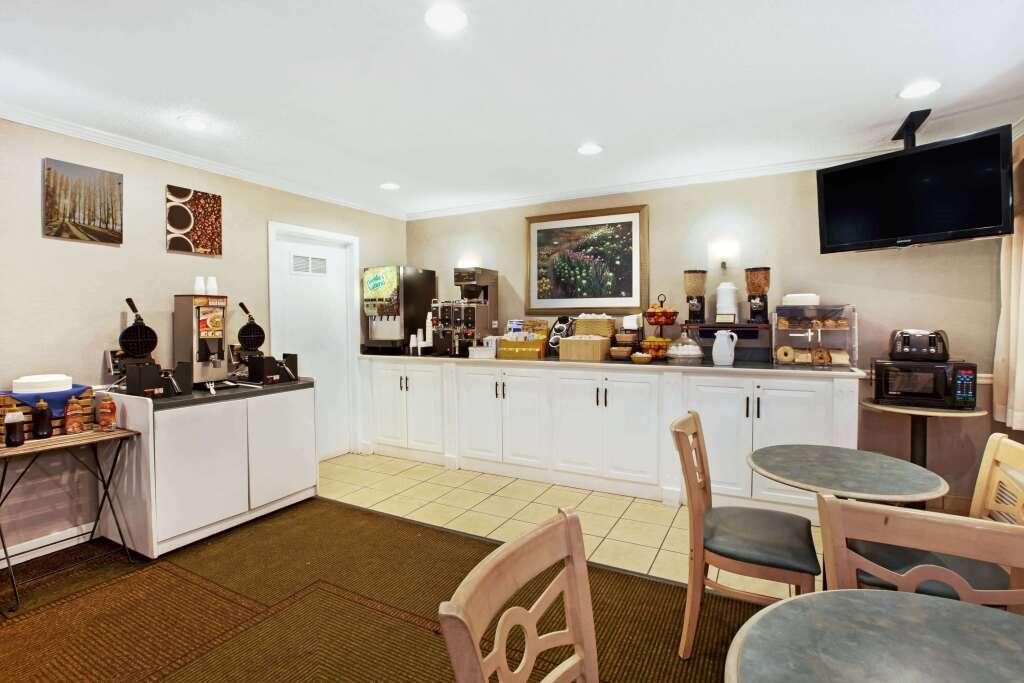 hotel image 10