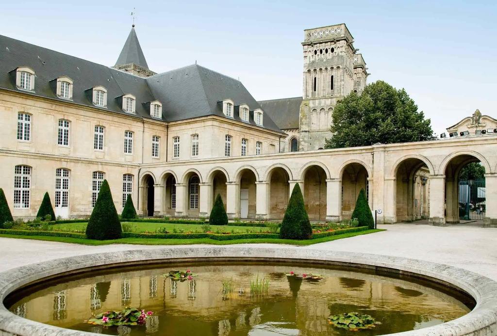 hotel image 11