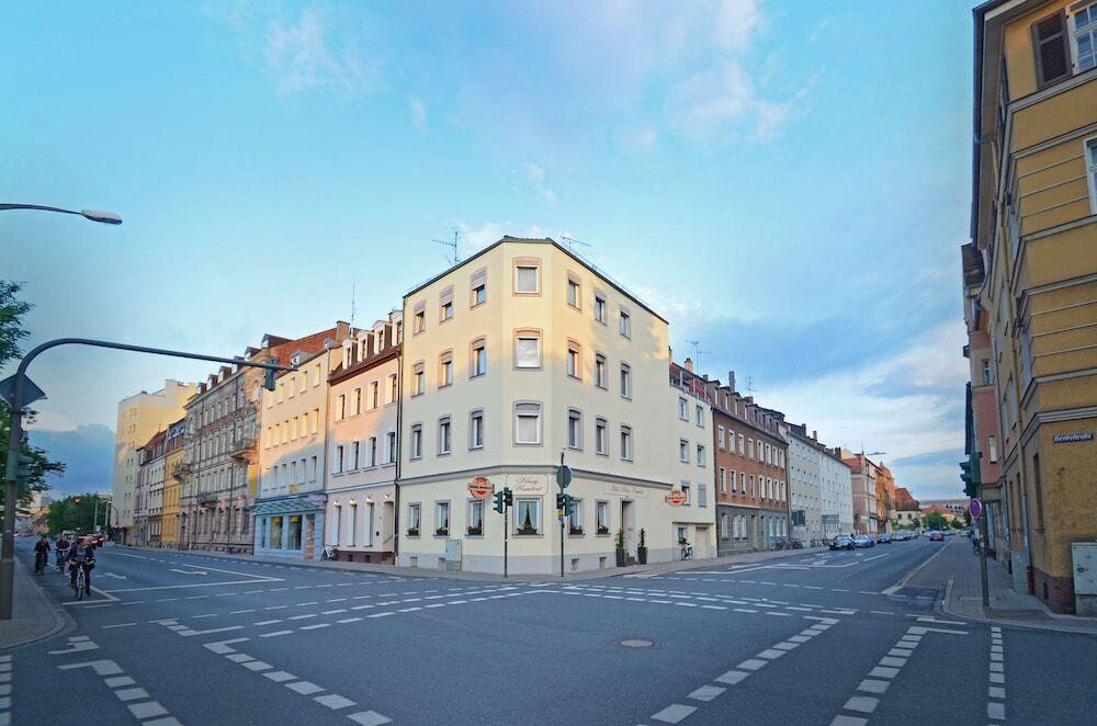 hotel image 16