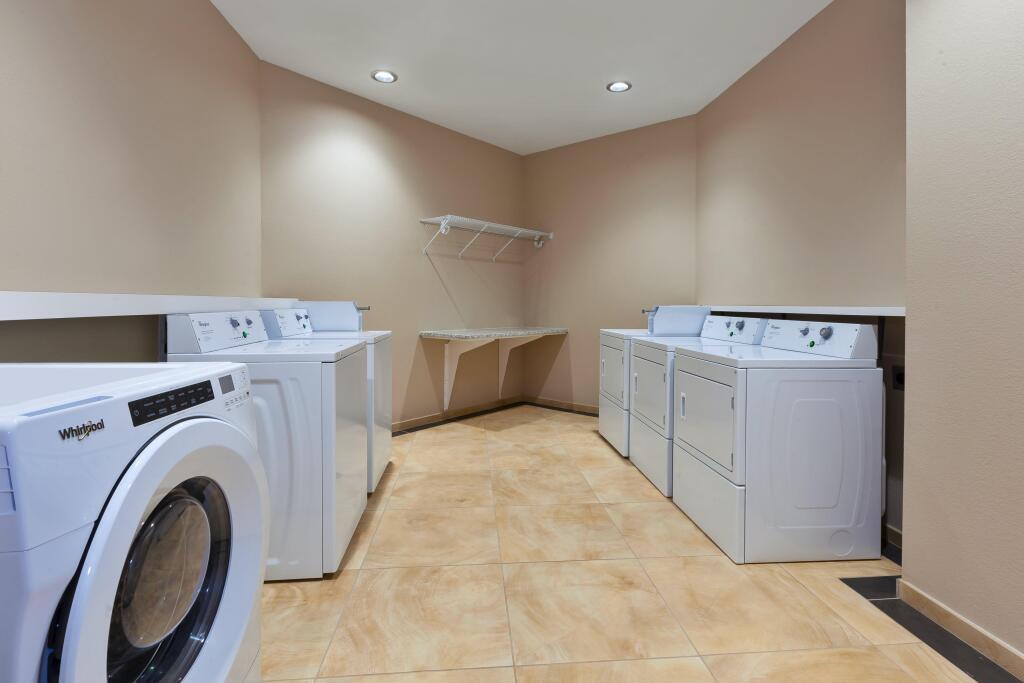 hotel image 12