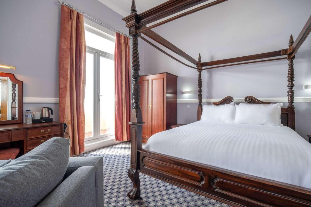 hotel image 16
