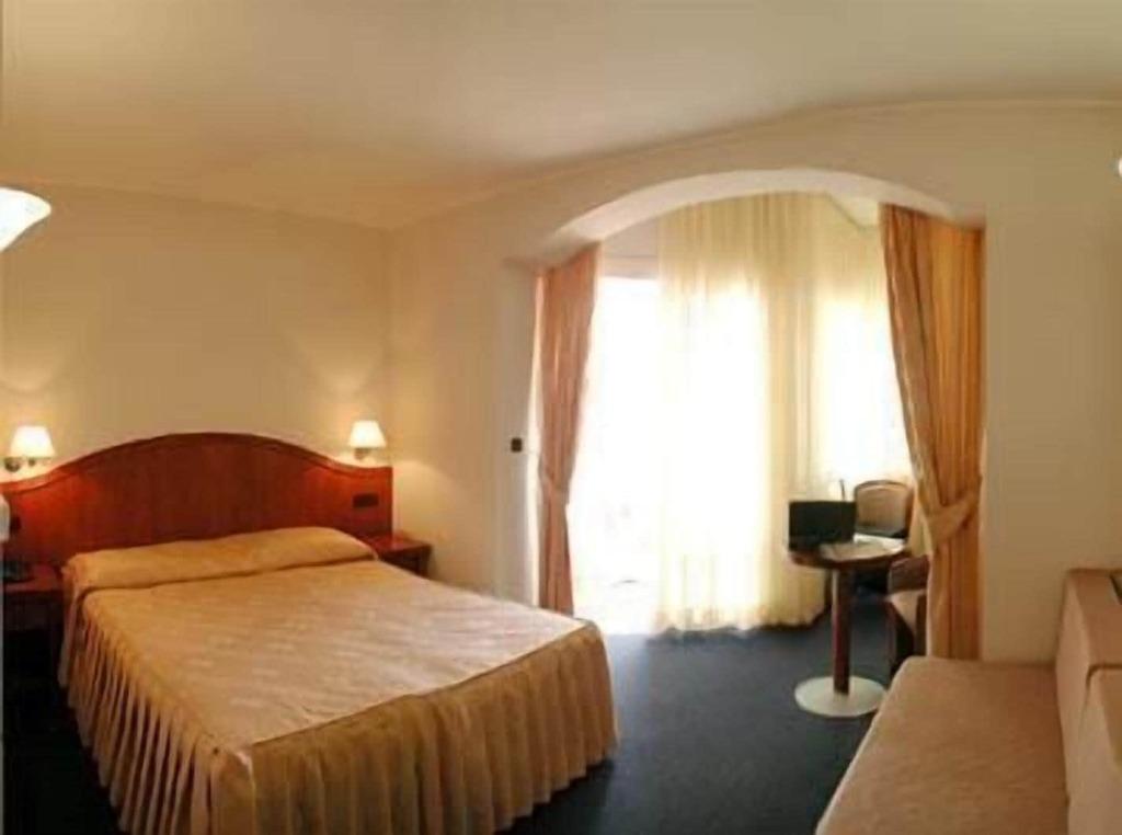 hotel image 16