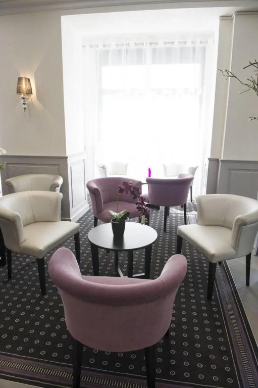 hotel image 13