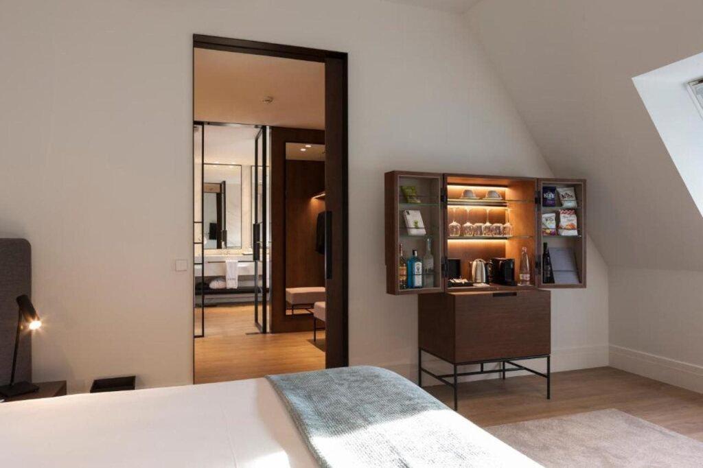 hotel image 10