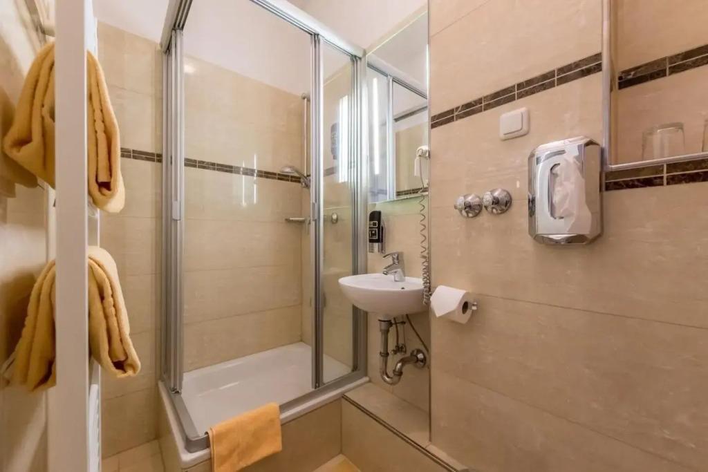 hotel image 10