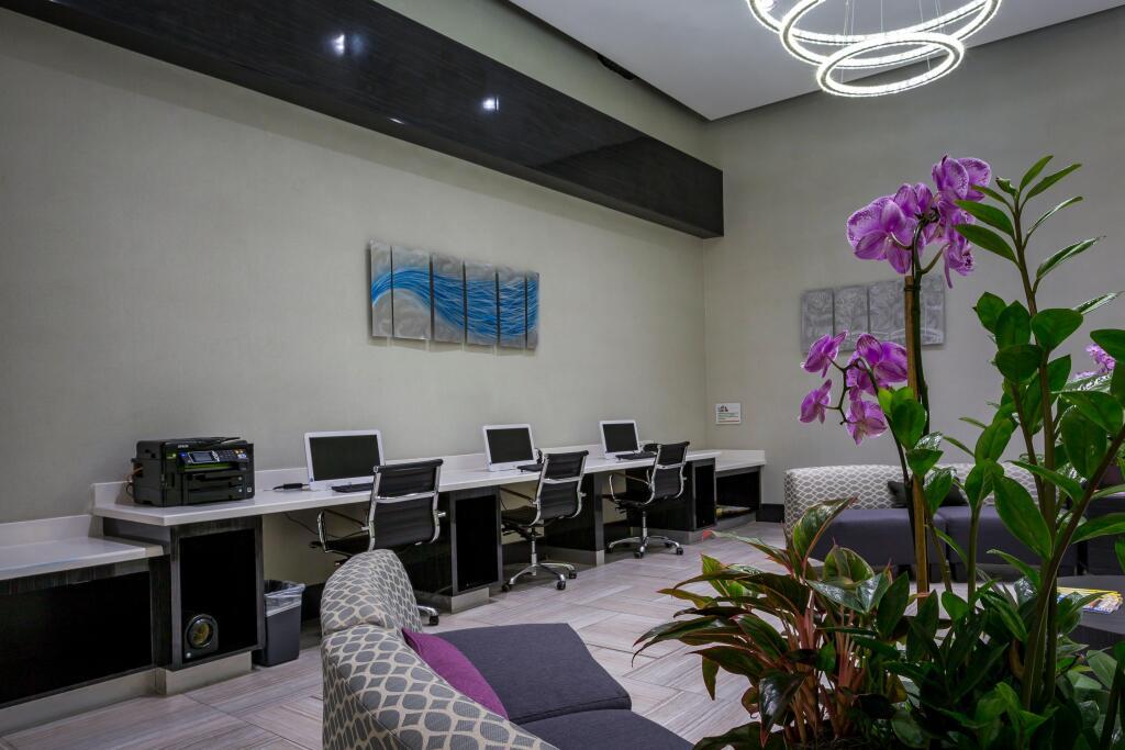 hotel image 9