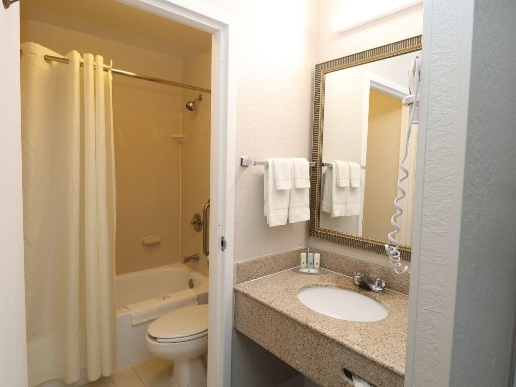 hotel image 16