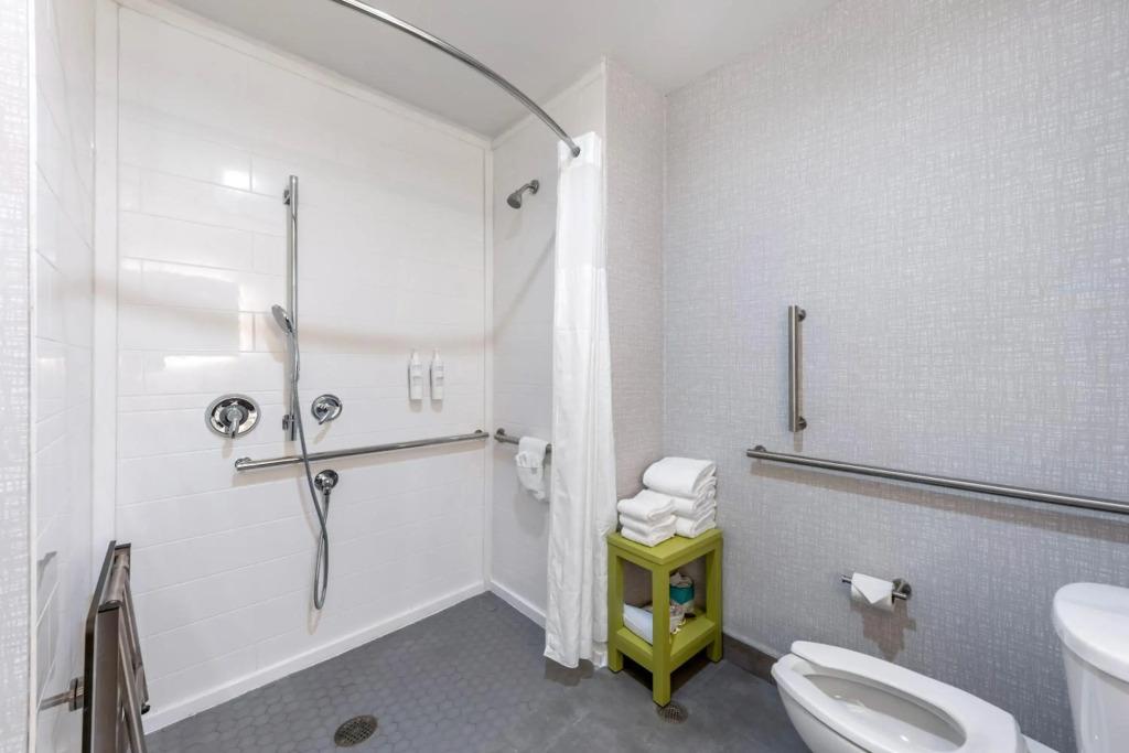 hotel image 13
