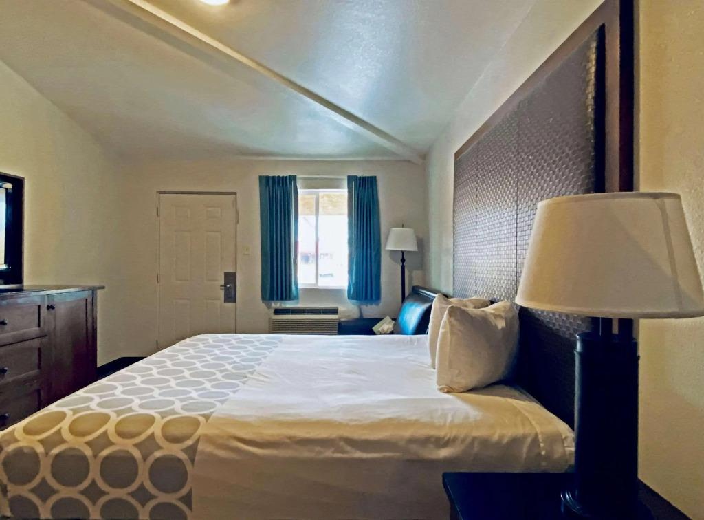 hotel image 1709
