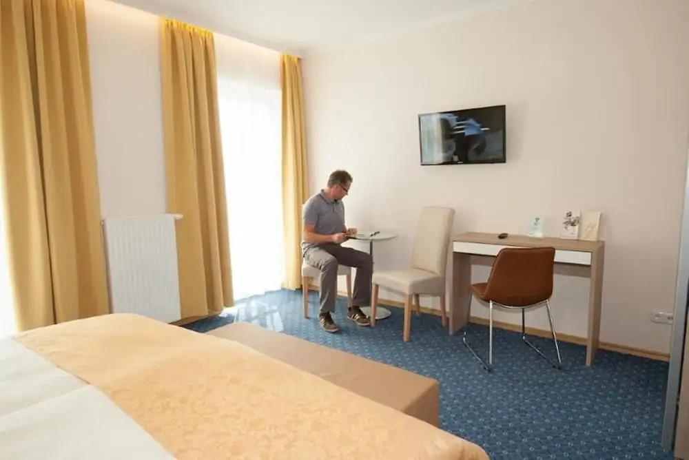 hotel image 8